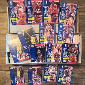 Fleer 1991 Basektball cards.